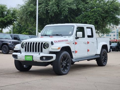 Used 2023 Jeep Gladiator Overland AWD/4WD image 3