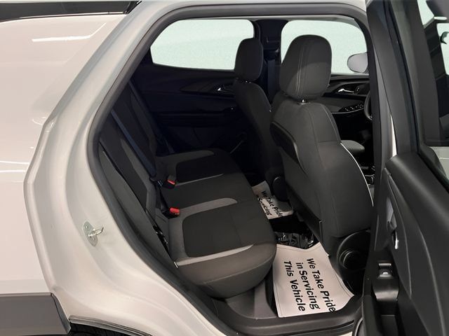 Used 2023 Chevrolet TrailBlazer LT w/ Convenience Package AWD/4WD image 8