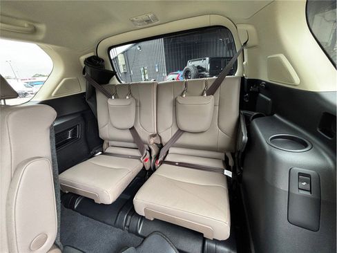 Used 2023 Lexus GX 460 Premium image 45