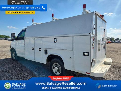 Used 2016 Chevrolet Express 3500 RWD image 3