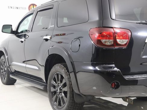 Used 2021 Toyota Sequoia Platinum image 23