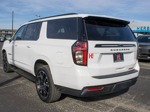 Used 2023 Chevrolet Suburban RST w/ Luxury Package image 5