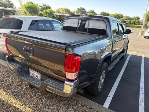 Certified 2017 Toyota Tacoma SR5 w/ Tow Package RWD image 7