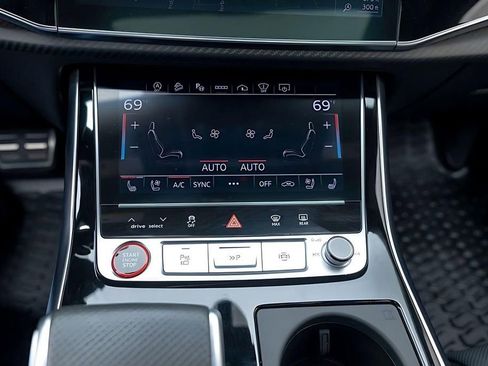 Used 2023 Audi RS Q8 AWD/4WD image 34