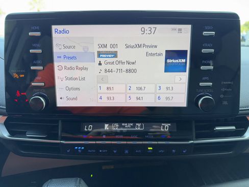 Certified 2021 Toyota Sienna Limited FWD image 12