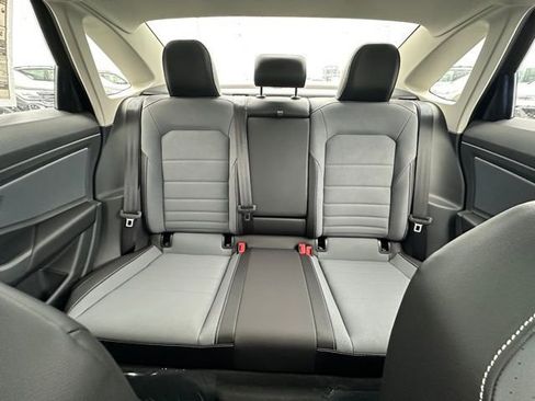 New 2026 Volkswagen Jetta SE FWD image 28