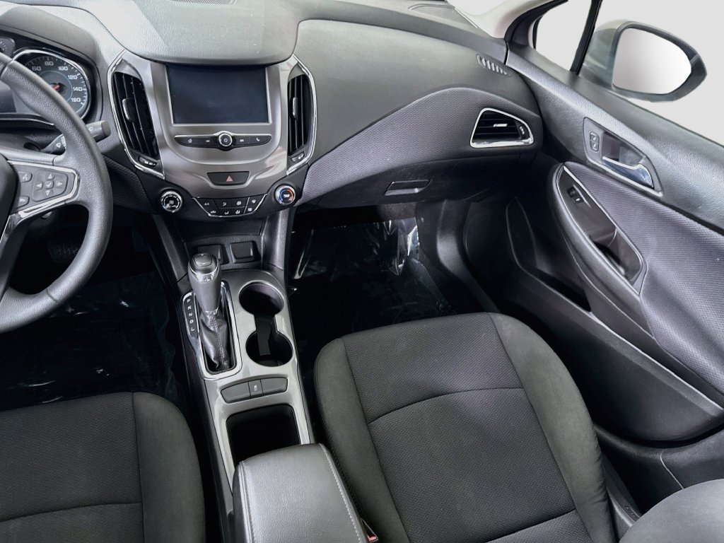 Used 2017 Chevrolet Cruze LT FWD image 24