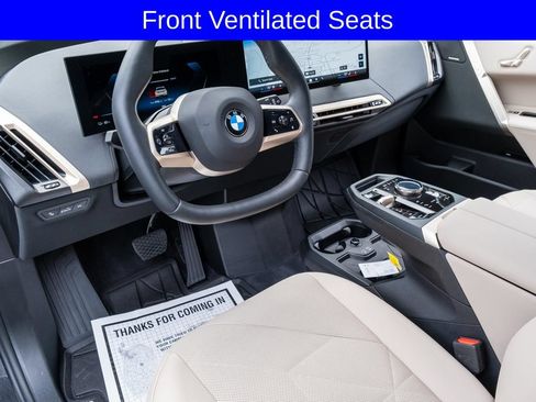 Used 2026 BMW iX xDrive45 w/ Premium Package AWD/4WD image 16