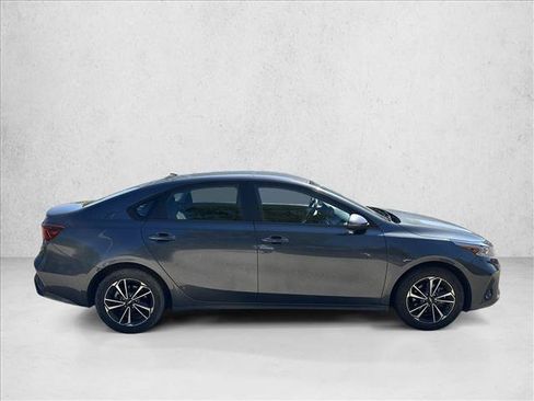 Used 2024 Kia Forte LXS FWD image 4
