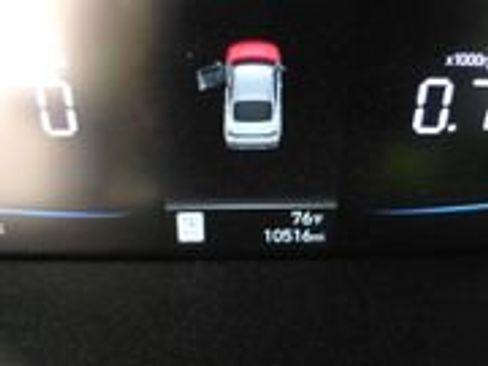 Used 2026 Hyundai Elantra Sport FWD image 11
