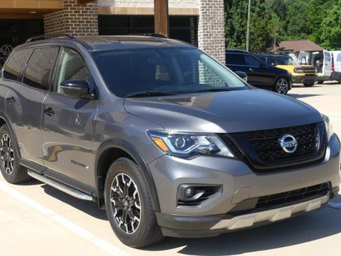 Used 2019 Nissan Pathfinder SV w/ Rock Creek Edition AWD/4WD image 7