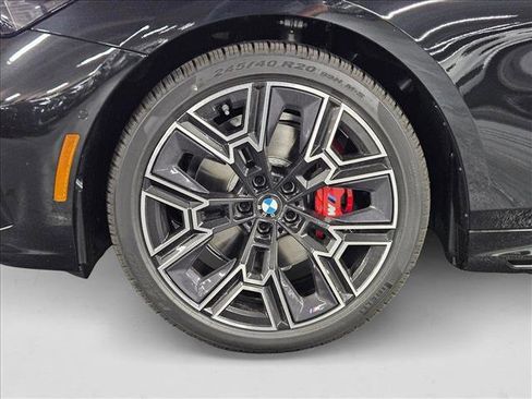 Used 2026 BMW 530i xDrive w/ M Sport Package AWD/4WD image 9
