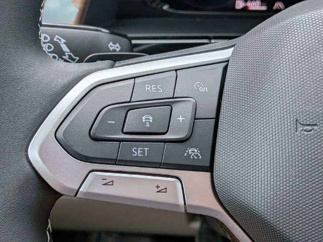 New 2026 Volkswagen Atlas SE FWD image 27