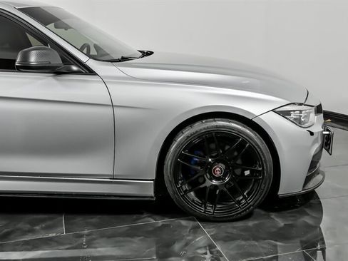 Used 2018 BMW 320i xDrive Sedan image 14