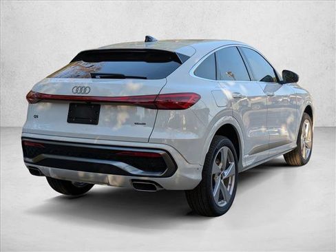 New 2025 Audi Q5 Premium Plus image 2