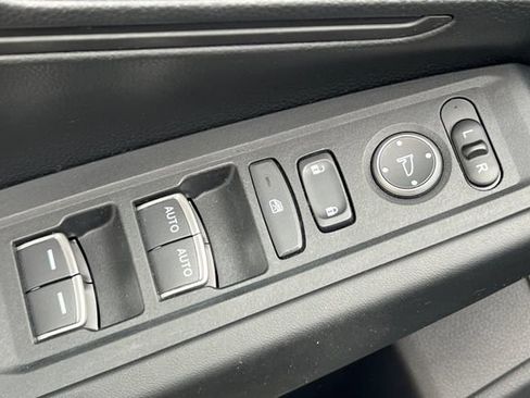 Used 2023 Honda Accord LX image 12
