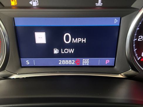 Used 2023 GMC Acadia SLE w/ Driver Convenience Package AWD/4WD image 23