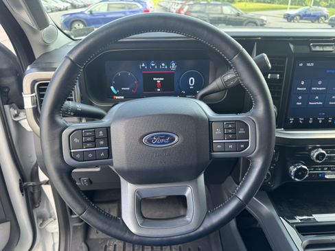Used 2024 Ford F250 Lariat w/ Lariat Ultimate Package AWD/4WD image 17