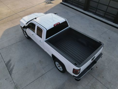 Used 2018 GMC Sierra 1500 SLT w/ SLT Premium Package image 51