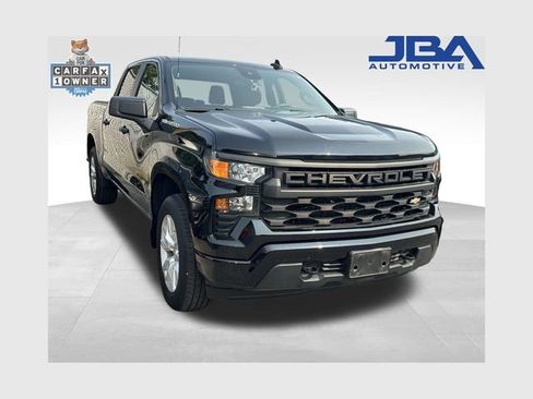 Used 2022 Chevrolet Silverado 1500 Custom AWD/4WD image 1