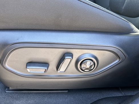 New 2026 Jeep Grand Cherokee L Laredo RWD image 37