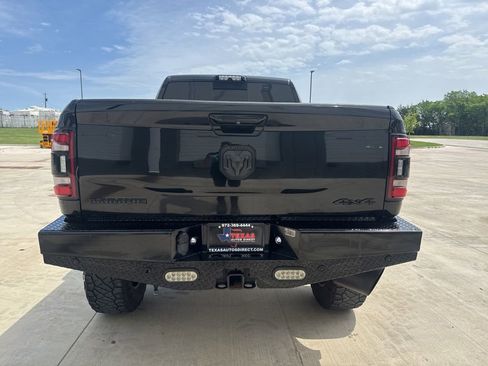 Used 2020 RAM 2500 Laramie w/ Night Edition AWD/4WD image 6