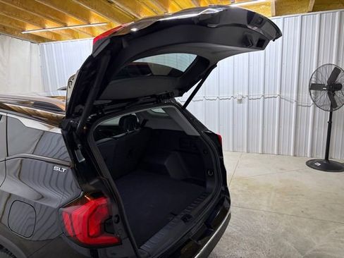 Used 2020 GMC Terrain SLT w/ Preferred Package image 10