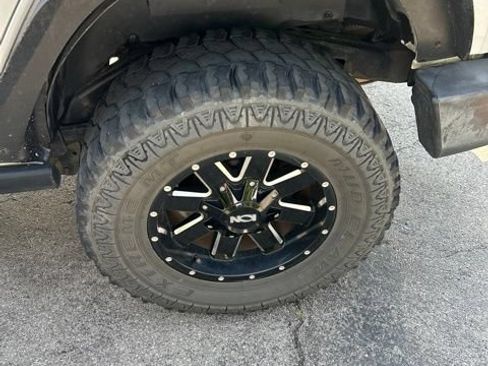 Used 2017 Jeep Wrangler Unlimited Sport w/ Connectivity Group AWD/4WD image 29