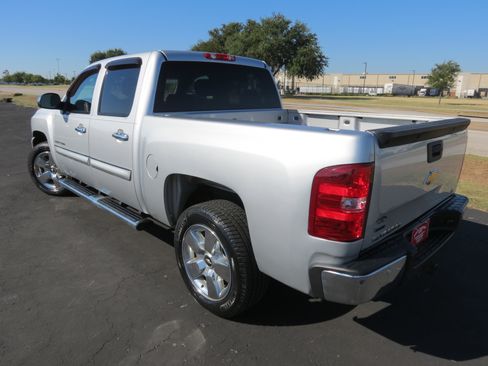 Used 2011 Chevrolet Silverado 1500 LT w/ Regional Value Package image 5