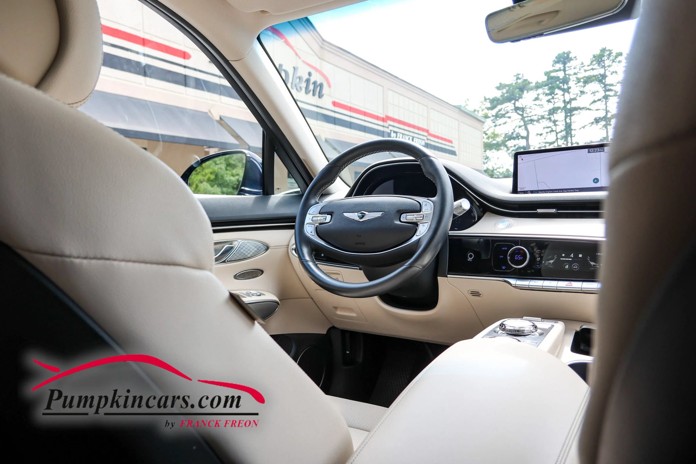 Used 2023 Genesis GV70 2.5T w/ Select Package AWD/4WD image 41