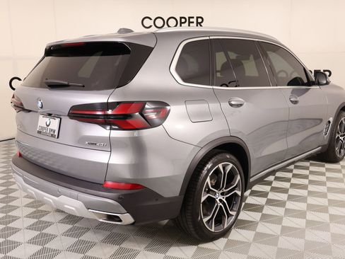 Used 2024 BMW X5 xDrive40i w/ Premium Package AWD/4WD image 22