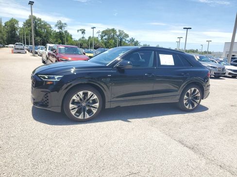 Certified 2025 Audi Q8 Premium Plus w/ Premium Plus Package AWD/4WD image 7