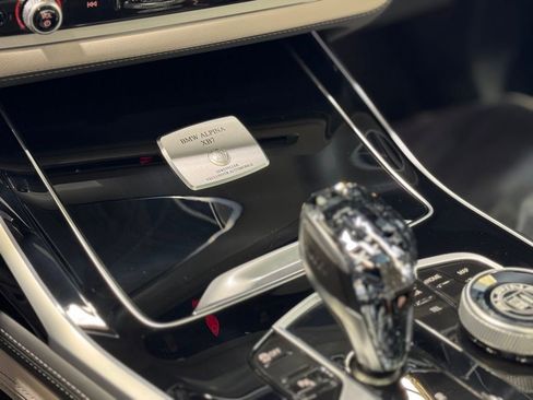 New 2026 BMW ALPINA XB7 image 18