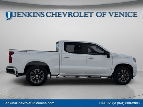 Certified 2022 Chevrolet Silverado 1500 RST image 4
