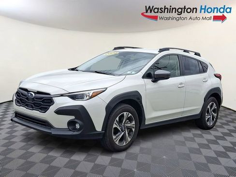Used 2024 Subaru Crosstrek 2.0i Premium AWD/4WD image 3