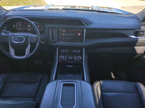 Used 2023 GMC Yukon XL Denali image 19