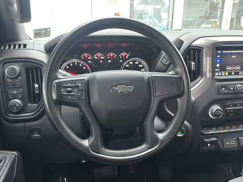 Used 2023 Chevrolet Silverado 1500 Custom Trail Boss w/ LPO, Dark Essentials Package image 2