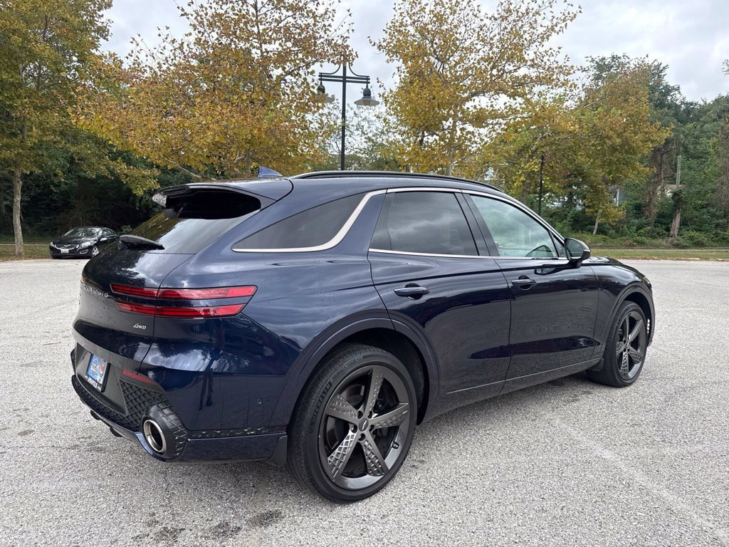 Used 2024 Genesis GV70 2.5T w/ Sport Prestige Package AWD/4WD image 10