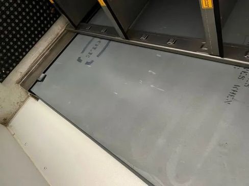 Used 2016 Chevrolet Express 4500 image 28