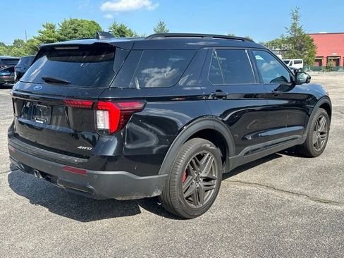 Used 2025 Ford Explorer ST-Line w/ Premium Package AWD/4WD image 5
