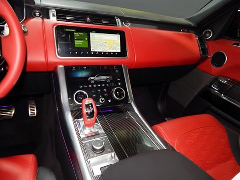 Used 2020 Land Rover Range Rover Sport SVR AWD/4WD image 19