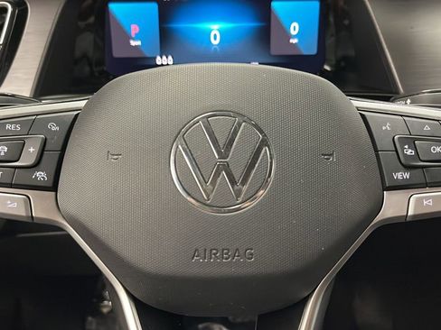 Used 2024 Volkswagen Atlas Cross Sport SE w/ Black Wheel Package image 15