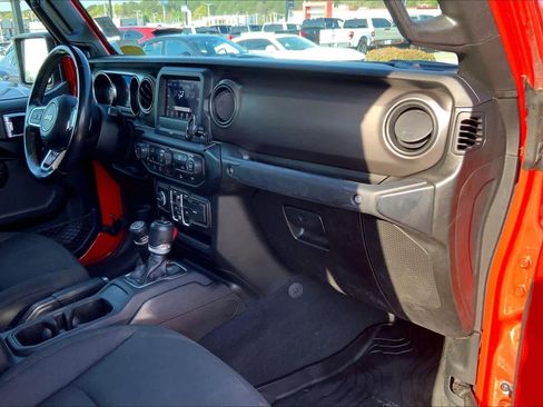 Used 2020 Jeep Gladiator Sport w/ Quick Order Package 24S image 18