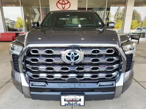 Used 2024 Toyota Tundra Platinum AWD/4WD image 5