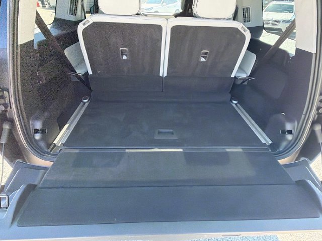 Used 2024 Rivian R1S Adventure Dual AWD/4WD image 12