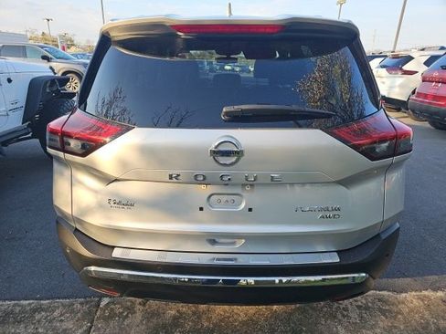Certified 2021 Nissan Rogue Platinum image 5