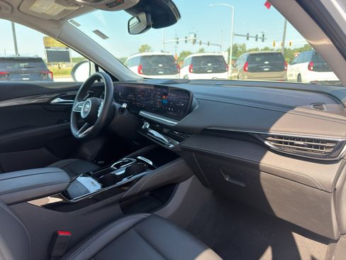 Used 2024 Buick Envision Preferred AWD/4WD image 15
