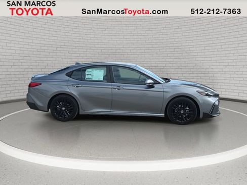 New 2026 Toyota Camry SE image 4