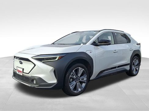 Used 2023 Subaru Solterra AWD image 3