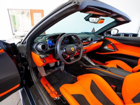 Used 2023 Ferrari 812 GTS RWD image 27